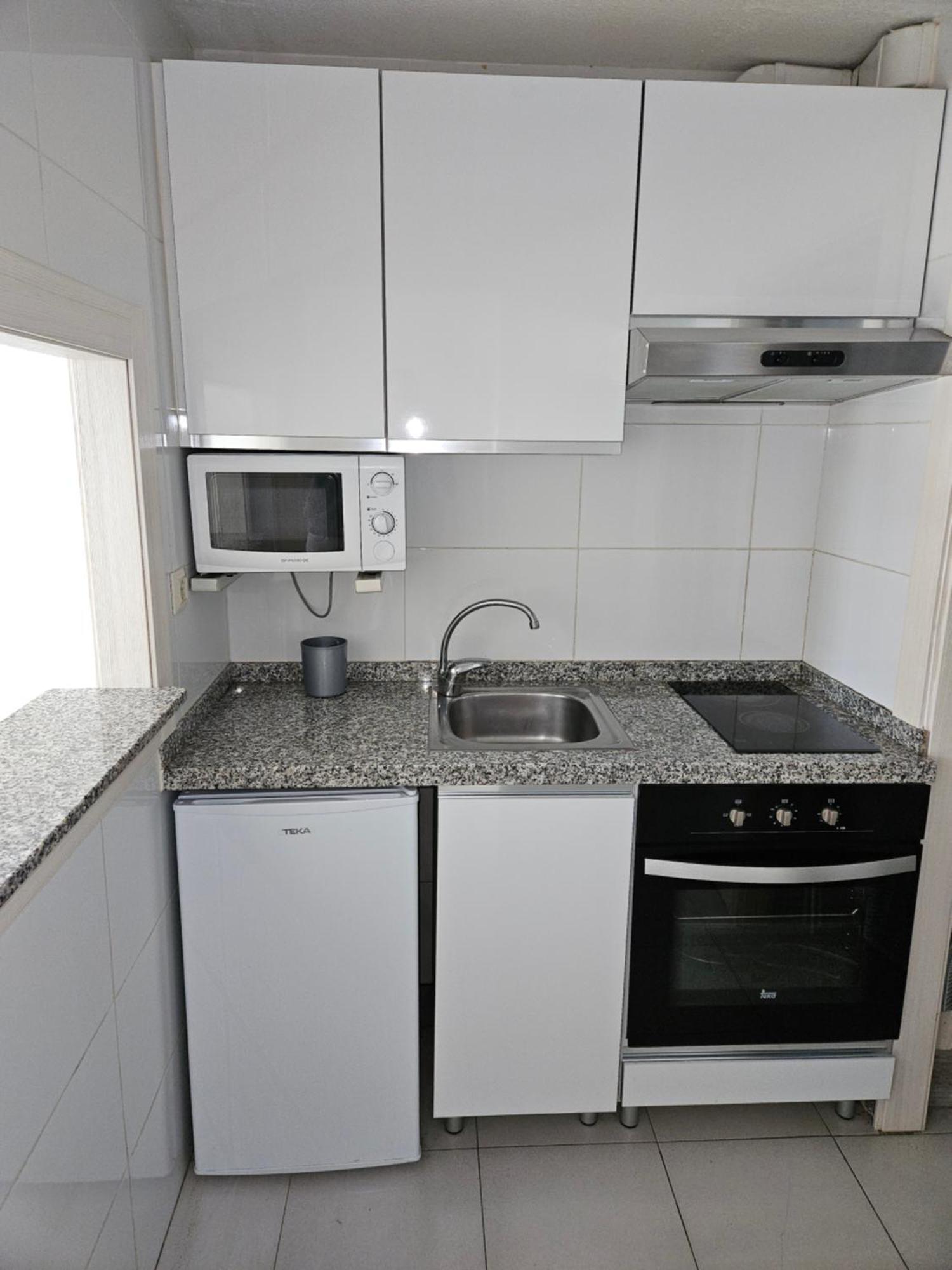 Apartamentos Maria Victoria Бенидорм Экстерьер фото