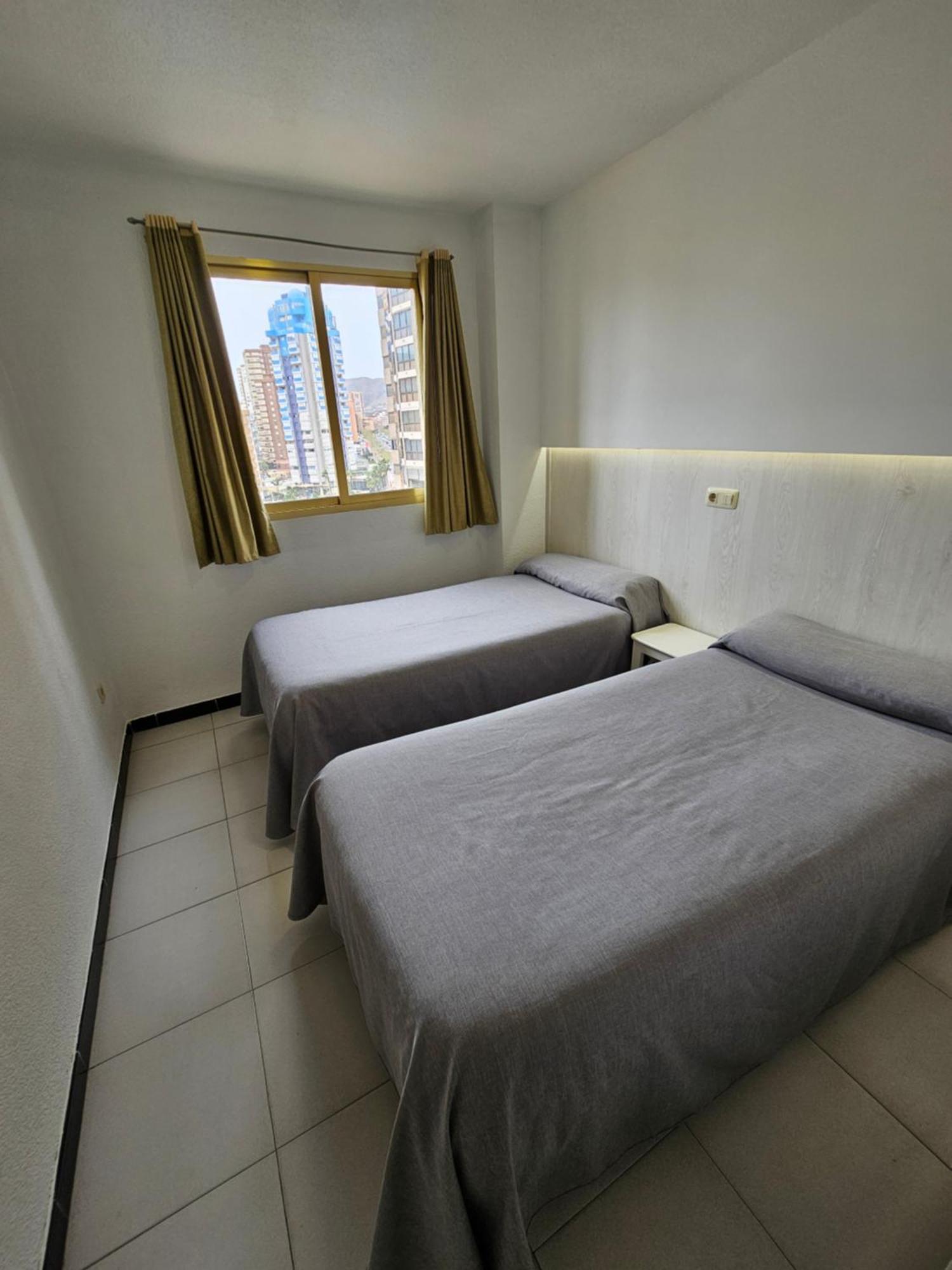 Apartamentos Maria Victoria Бенидорм Экстерьер фото