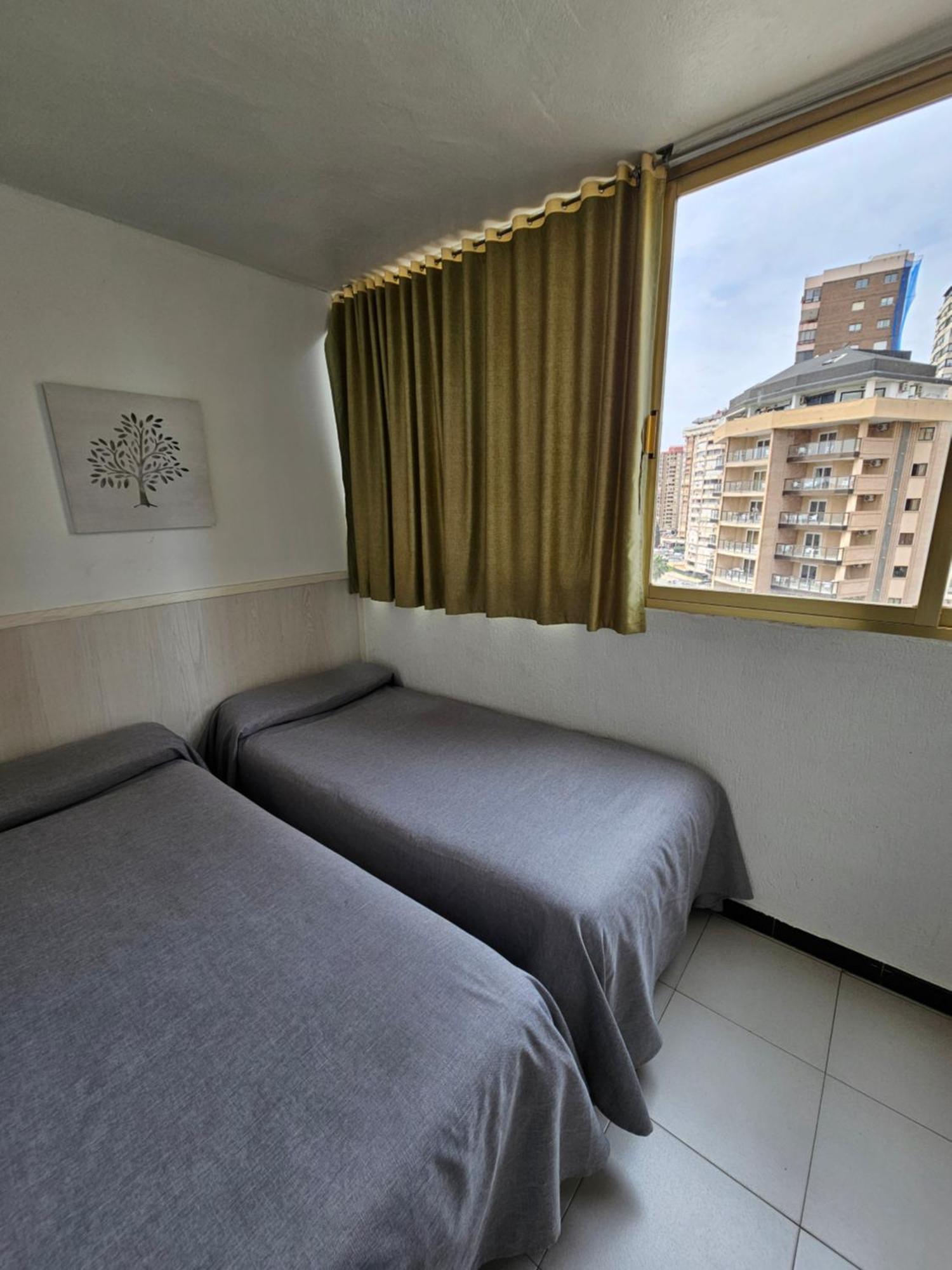 Apartamentos Maria Victoria Бенидорм Экстерьер фото
