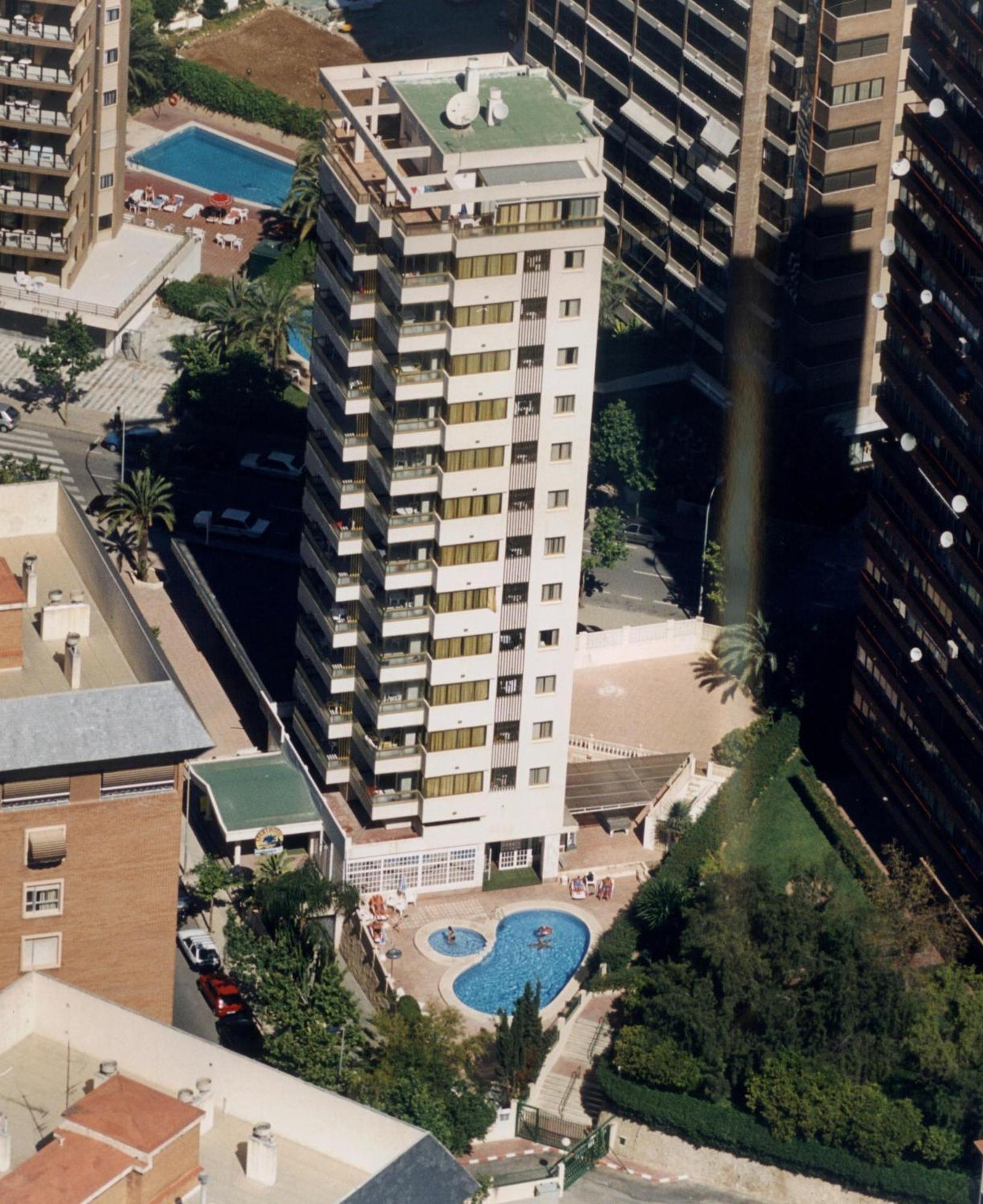 Apartamentos Maria Victoria Бенидорм Экстерьер фото