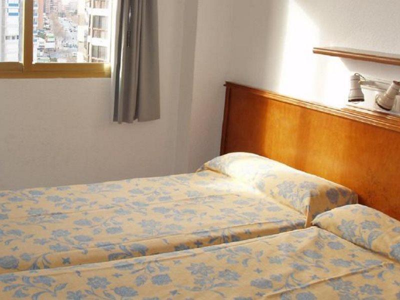 Apartamentos Maria Victoria Бенидорм Экстерьер фото