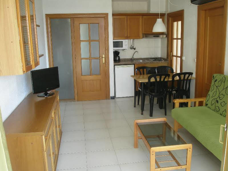 Apartamentos Maria Victoria Бенидорм Экстерьер фото