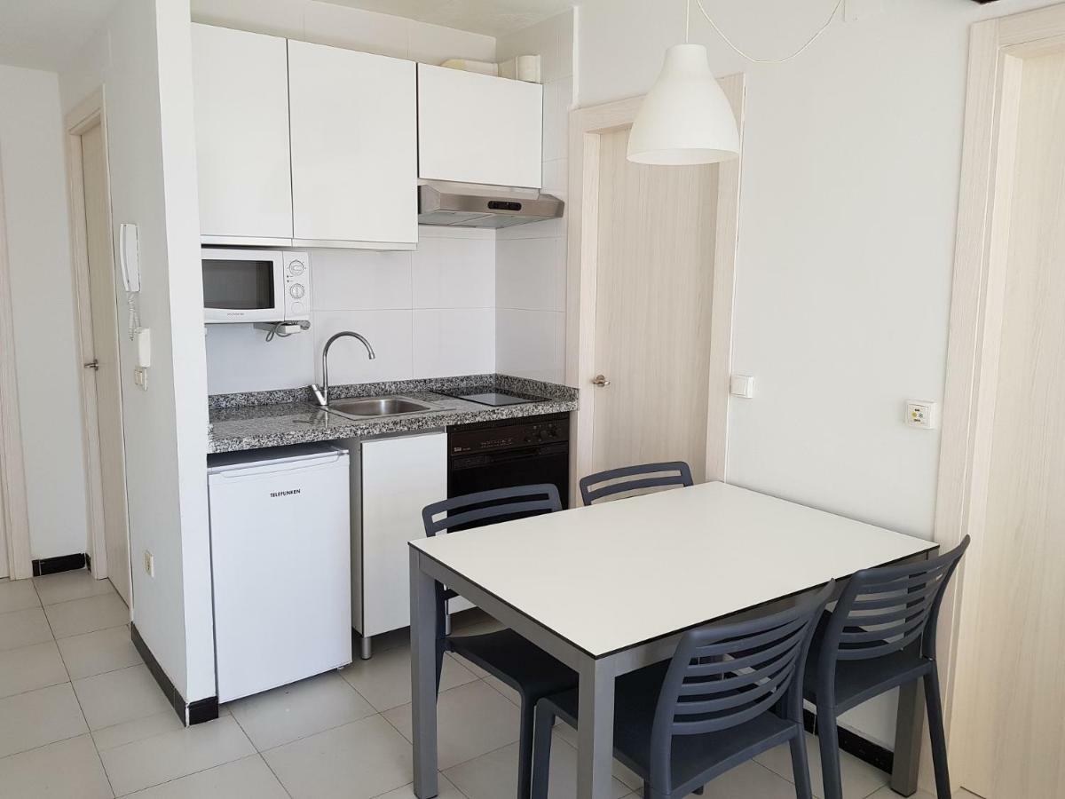 Apartamentos Maria Victoria Бенидорм Экстерьер фото